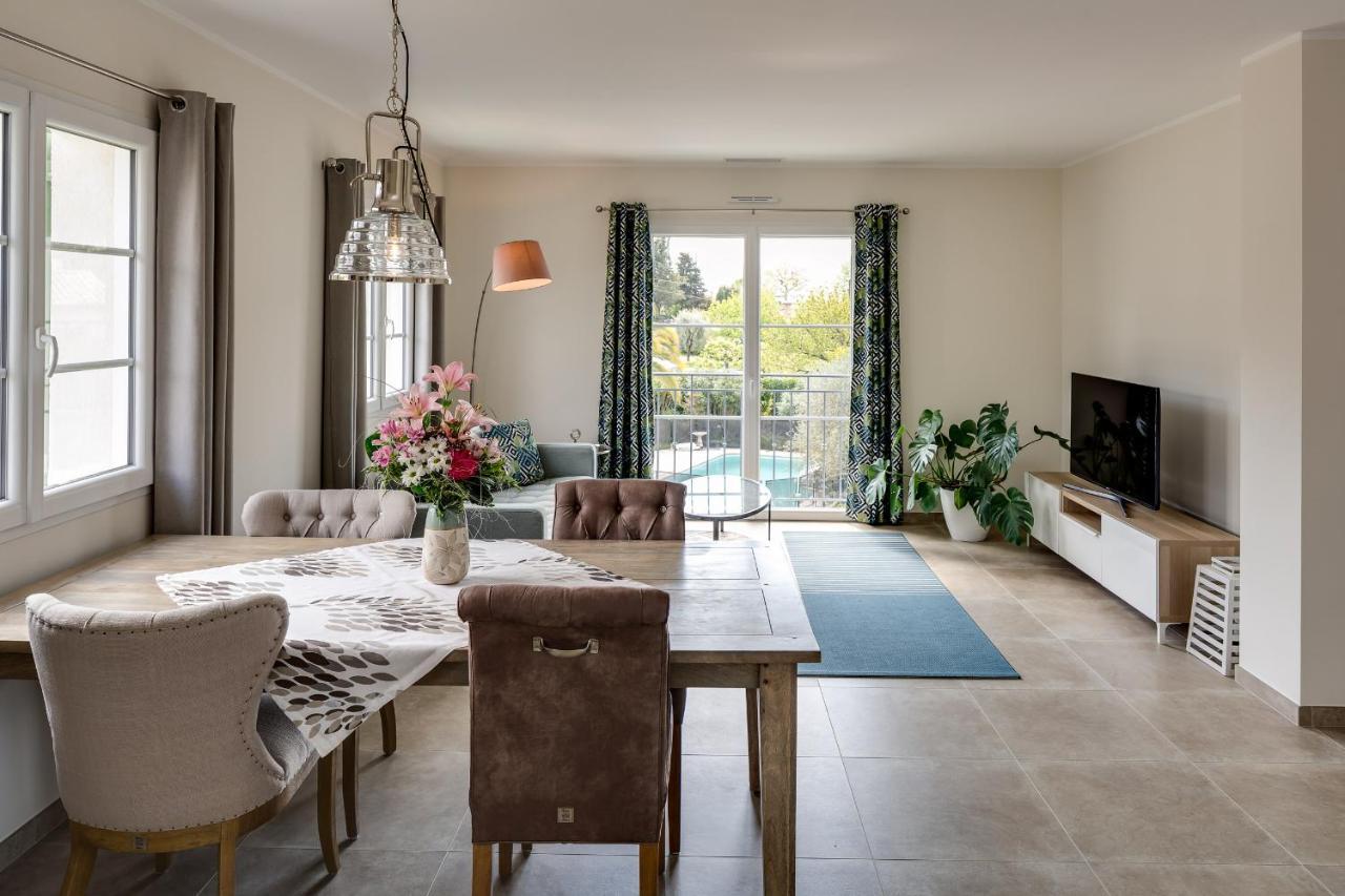 Luxurious And Spacious Apartment In The Heart Of The Cote D'Azur Roquefort-les-Pins Zewnętrze zdjęcie