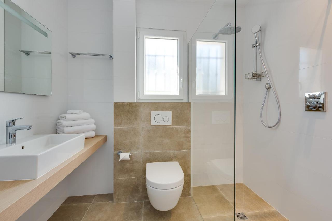 Luxurious And Spacious Apartment In The Heart Of The Cote D'Azur Roquefort-les-Pins Zewnętrze zdjęcie