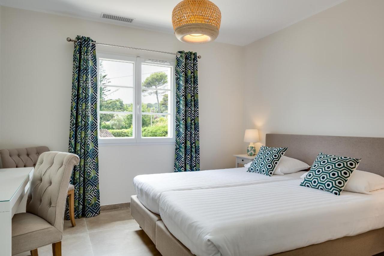 Luxurious And Spacious Apartment In The Heart Of The Cote D'Azur Roquefort-les-Pins Zewnętrze zdjęcie