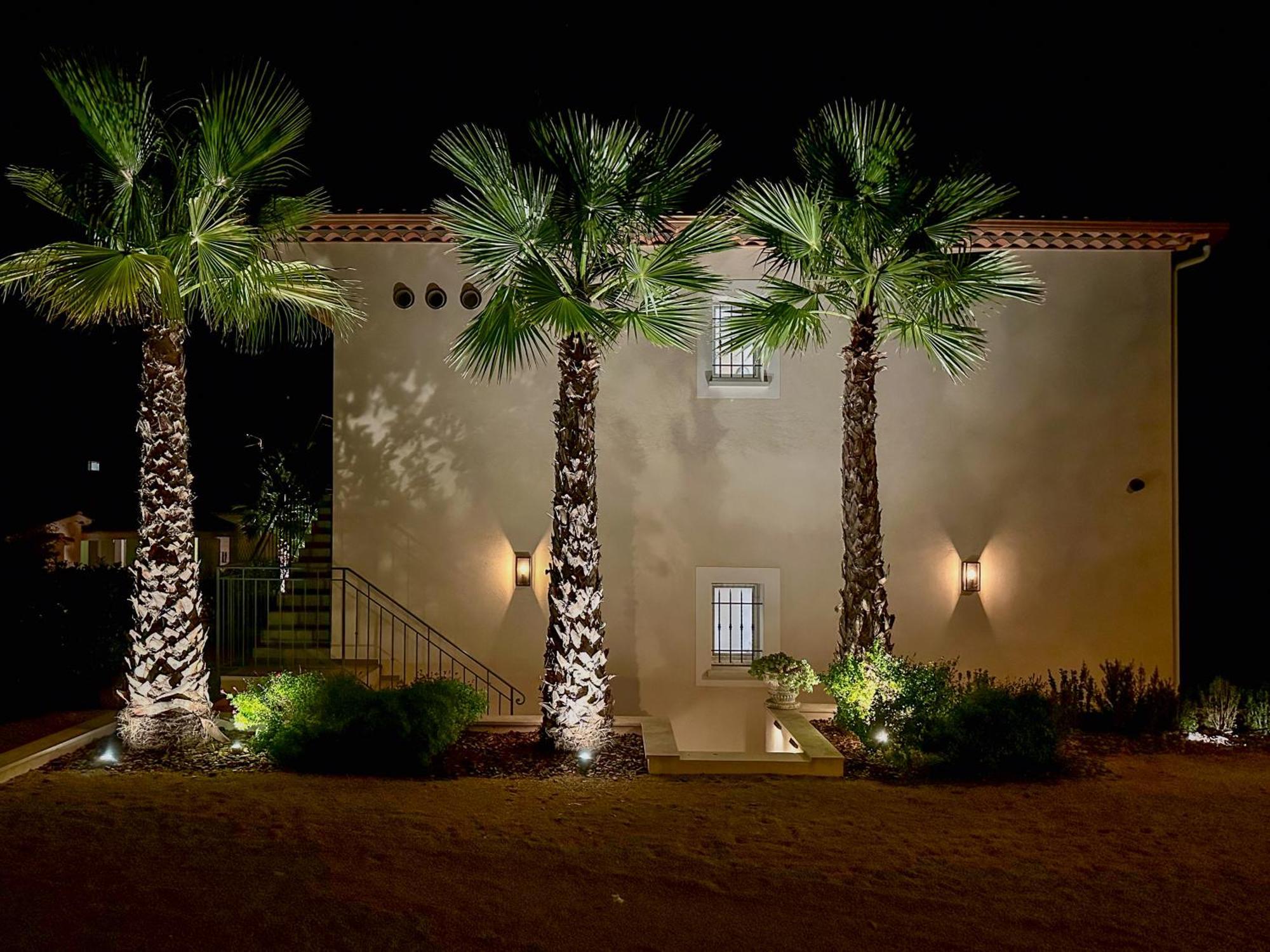 Luxurious And Spacious Apartment In The Heart Of The Cote D'Azur Roquefort-les-Pins Zewnętrze zdjęcie